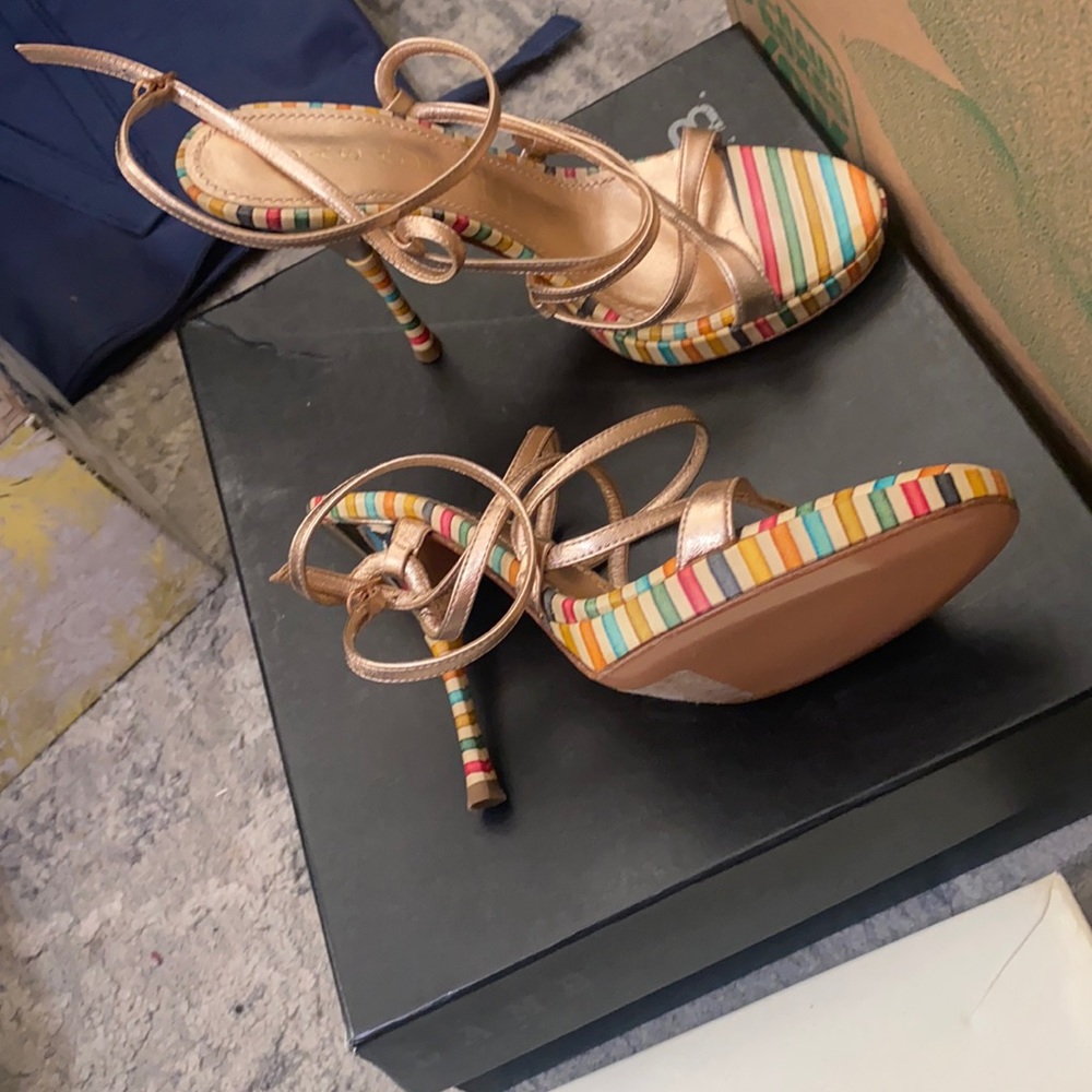 Cascadei heels never worn